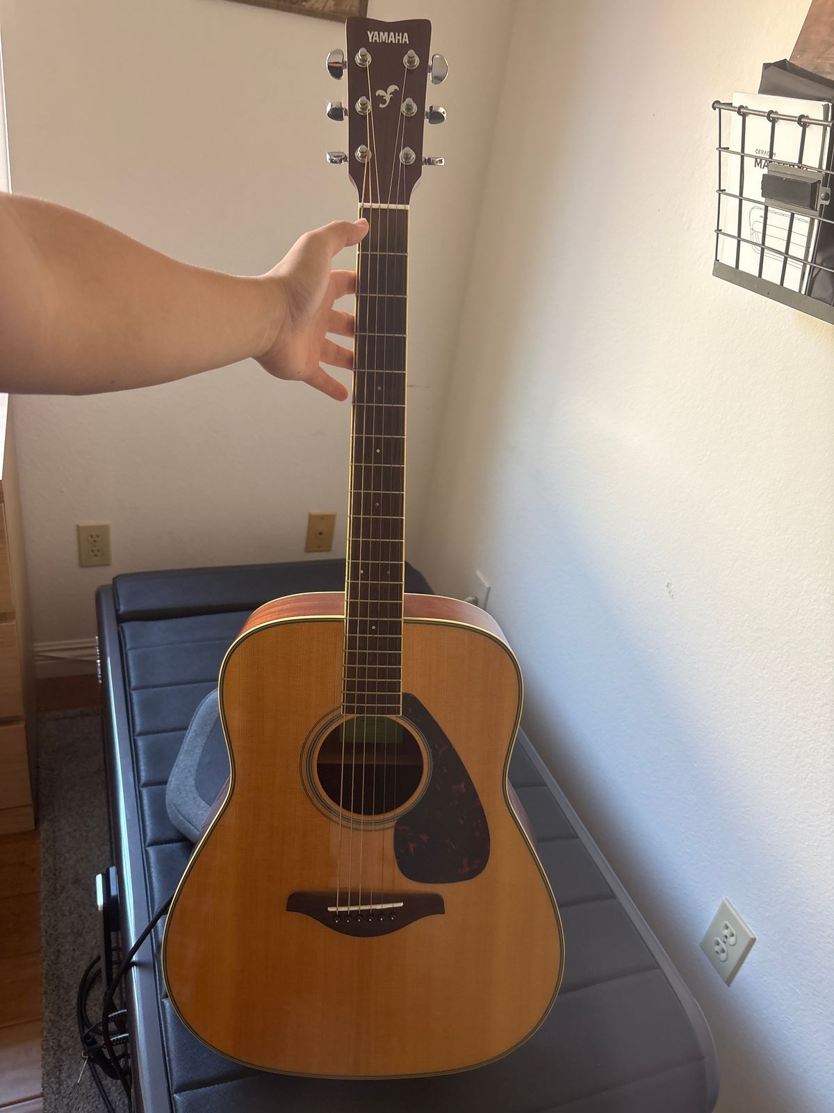 Yamaha Acoustic Guitar