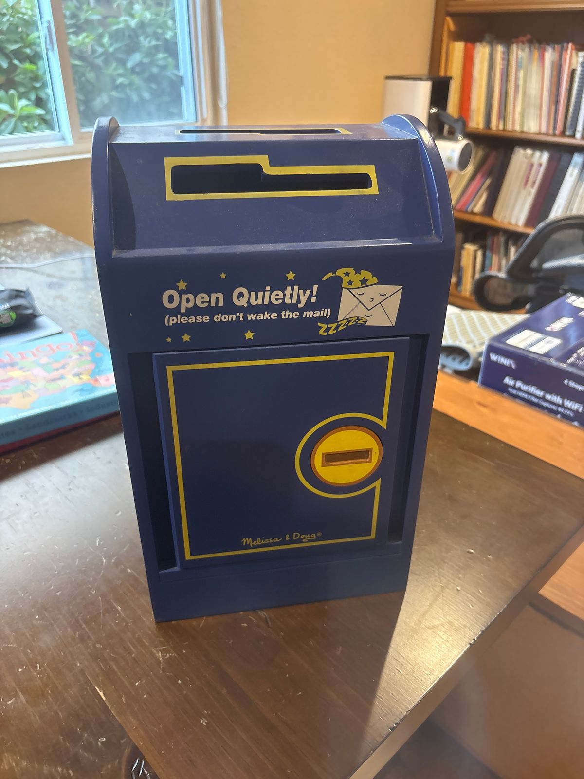 Melissa & Doug Mailbox