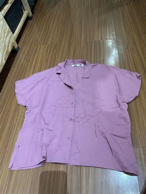 Uniqlo Relaxed Fit Button-Down Shirt