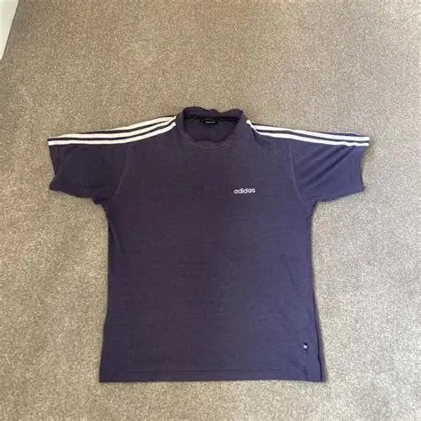 Adidas T-Shirt