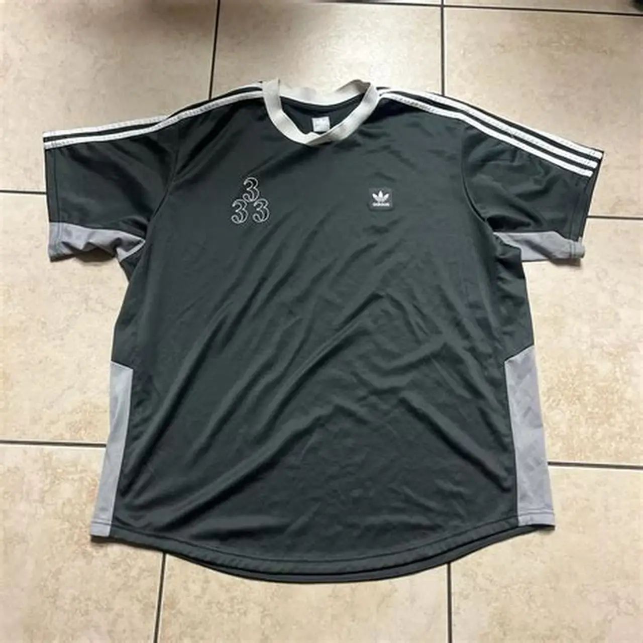Adidas Men's T-Shirt